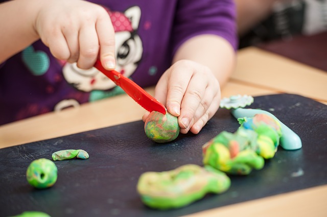 massinha-de-modelar-desenvolvimento-infantil